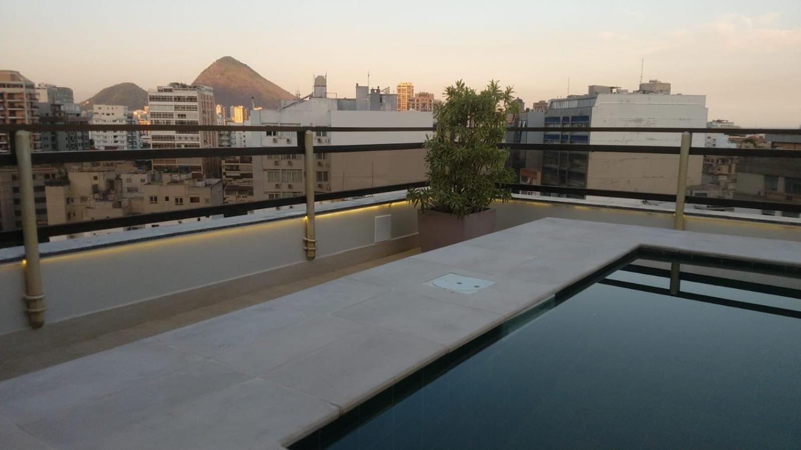 Leblon Inn: Beachside Flat with Daily Housekeeping and Gym - Rio de Janeiro — Photos 2